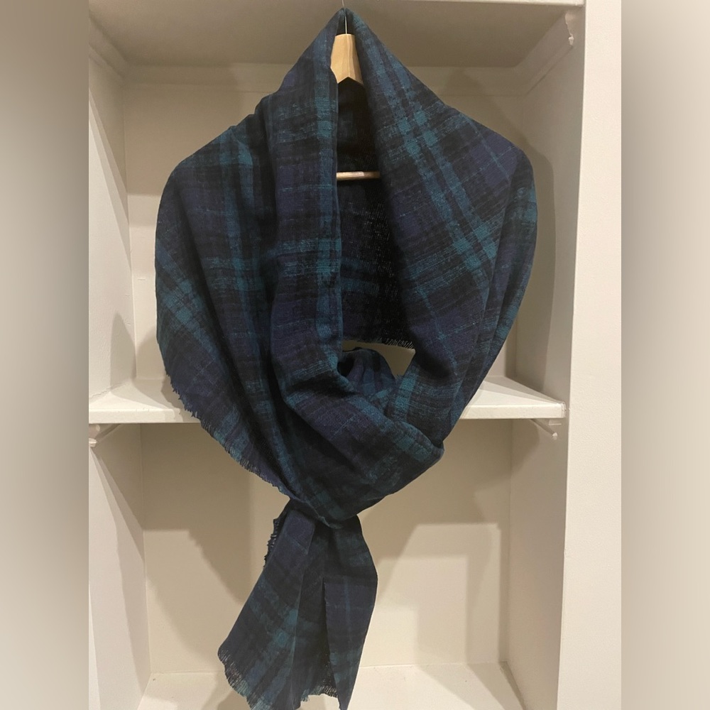 Old Navy Cozy Flannel Scarf